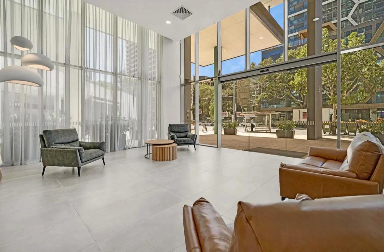 In The City Perth 1B1B Pool And Nice View Exterior photo